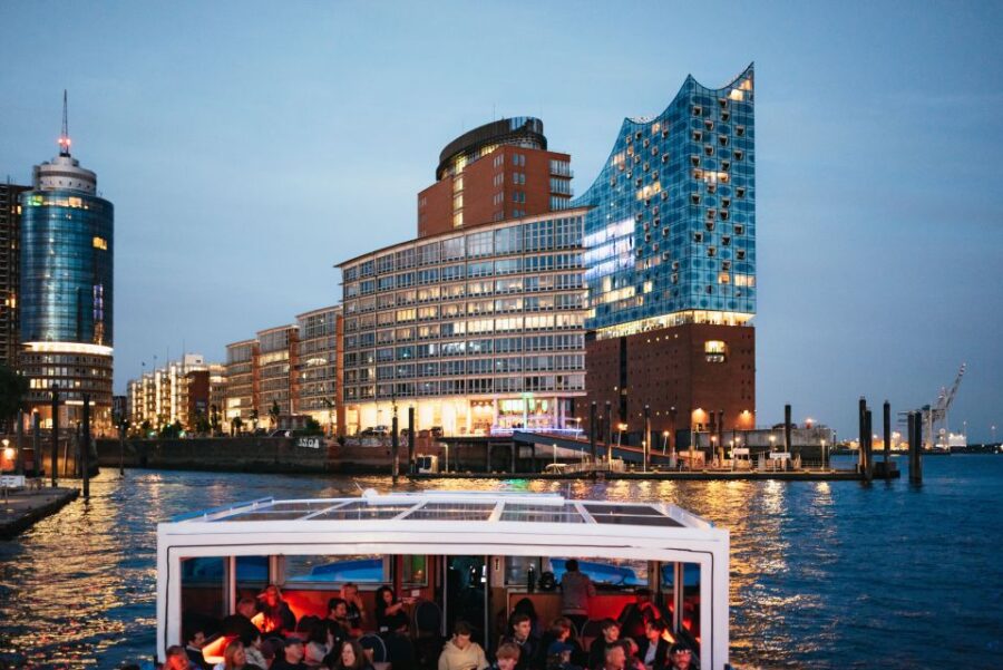 Hamburg: 1-Hour Evening Harbor Lights Cruise - Starting Point and Arrival Details at St. Pauli Landungsbrücken