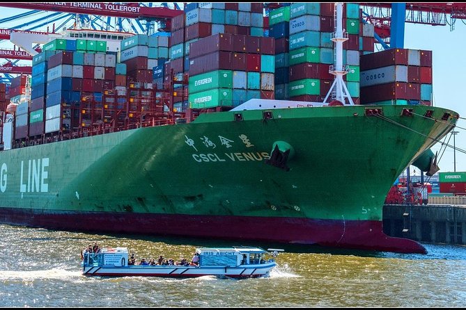 Hamburg: 1-hour harbor tour - Notable stops and sights along Hamburg’s harbor route