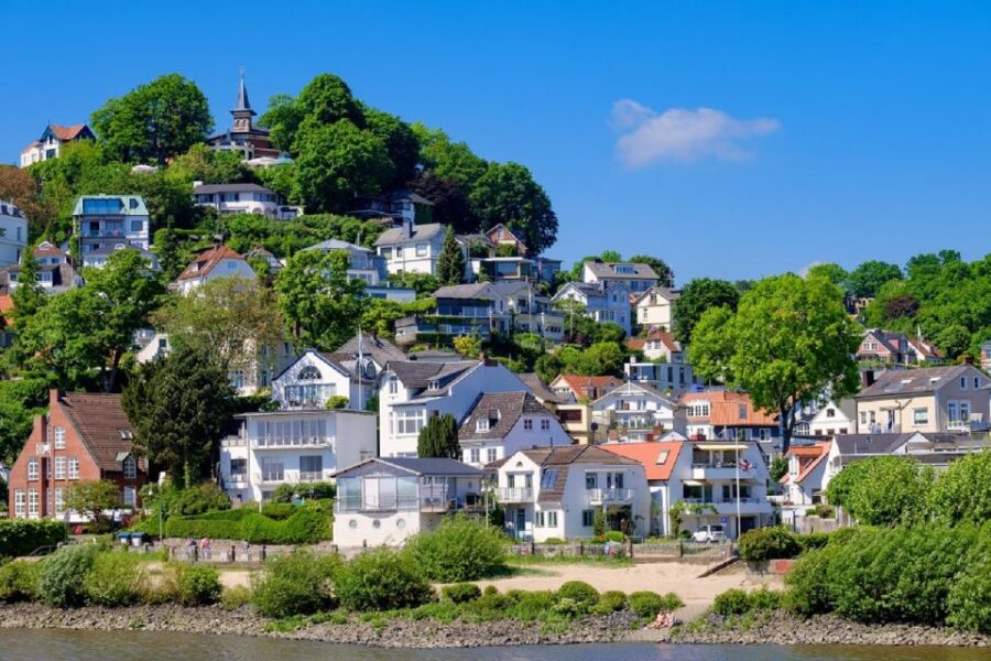 Hamburg: 2-Hour Sightseeing Cruise to Blankenese - Exploring Hamburg’s Architectural Landmarks from the Water