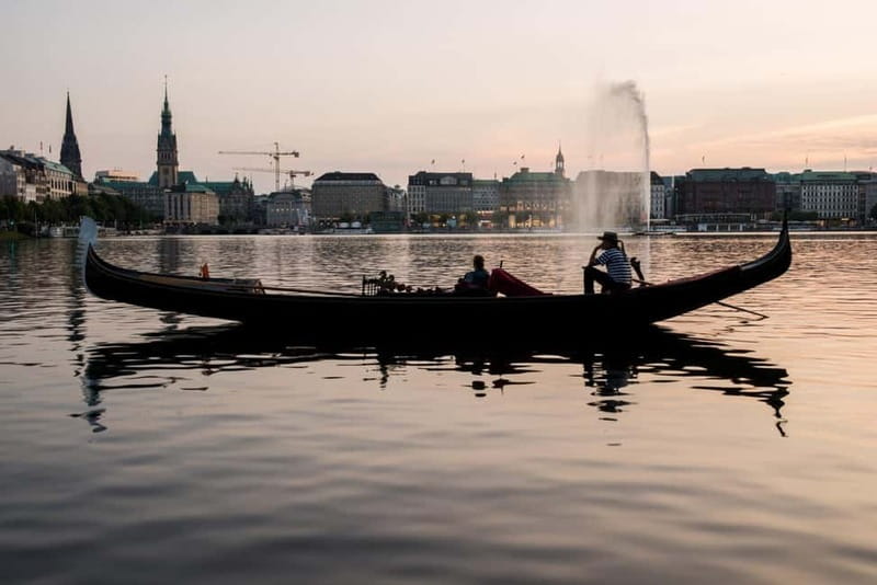 Hamburg: Alster Lake public Tour in a Real Venetian Gondola - The Venice-Style Gondola in Hamburg: Authentic Design and Expert Guidance