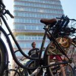 Hamburg: Bike Rental - The 3-Gear City Bike and Its Features