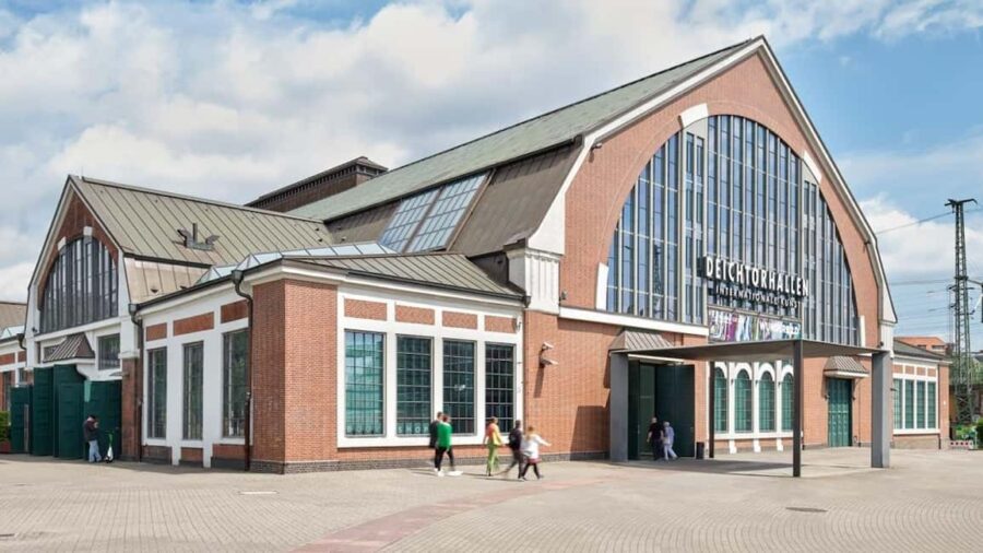 Hamburg: Deichtorhallen Ticket - Hall for Contemporary Art - The Unique Architecture of Deichtorhallen Hamburg