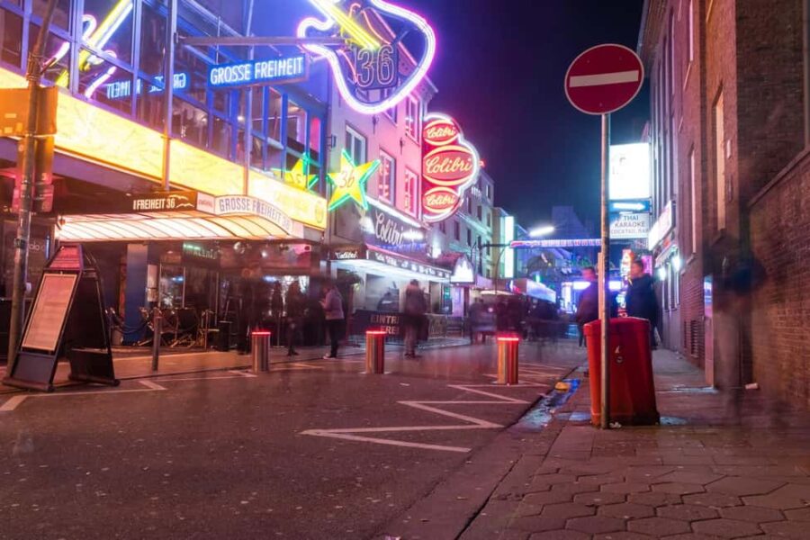 Hamburg: Kiez & Dollhouse: The legendary Reeperbahn tour - Starting Point and Meeting Details in St. Pauli