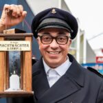 Hamburg: Night Watchman's Tour of St. Pauli in German - Starting Point: The Landungsbrücken Meeting Spot