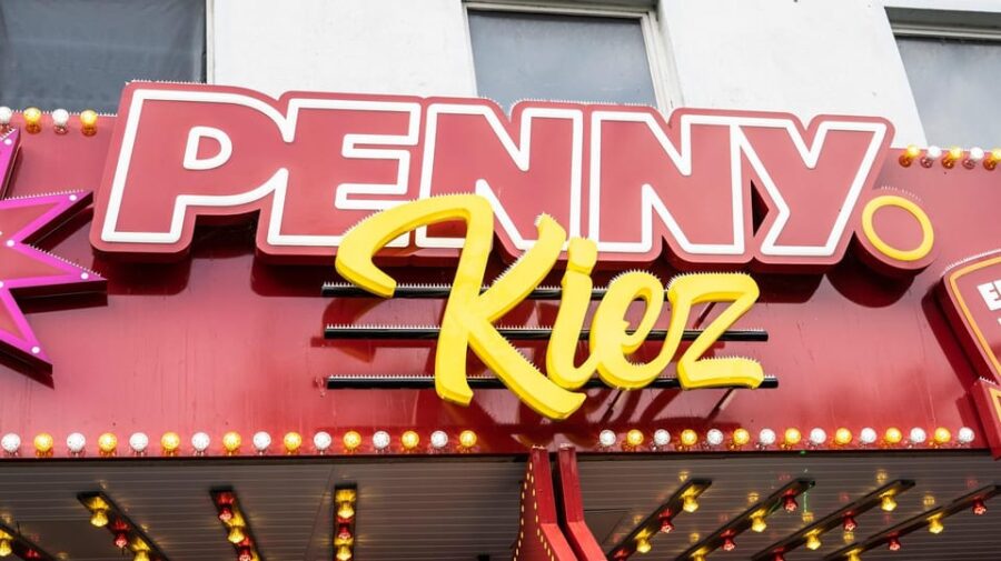 Hamburg: Reeperbahn & St. Pauli by Day - The Significance of St. Pauli’s Early Days