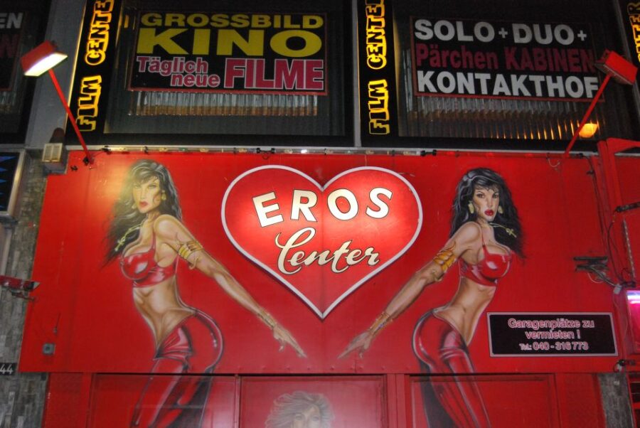 Hamburg: The Ultimate Sex, Drugs, and Hotdog Tour - The Tour Starts at St. Pauli Metro Station for Immediate Energy