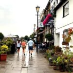 Hammersmith: Winter Scenic Walking Tour & Prosecco Toast - Exploring the Iconic Hammersmith Bridge