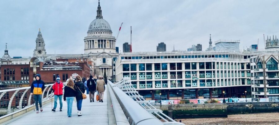 Harry Potter in London Private Tour - Starting at Southwark Cathedral: The Gateway to Magical London