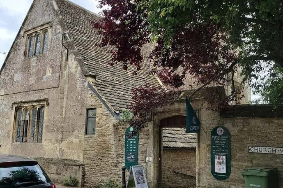 Harry Potter or Downton Abbey Private Tour - Exploring Highclere Castle for 2 Hours