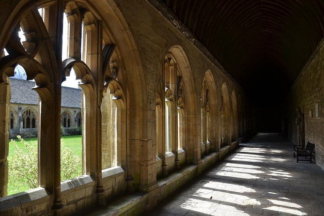 Harry Potter Walking Tour of Oxford Including New College - Iconic Landmarks and Hidden Corners