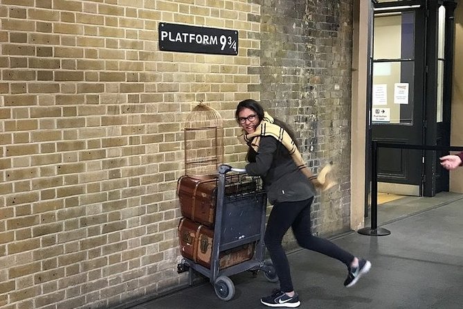 Harry Potter's London Feat. Harry Potter Movie Locations - Starting at Kings Cross: The Entrance to the Wizarding World