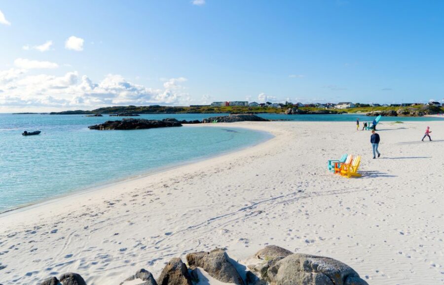Haugesund: Highlights of the Region Half-Day Tour - Relaxing at Åkrasanden Beach