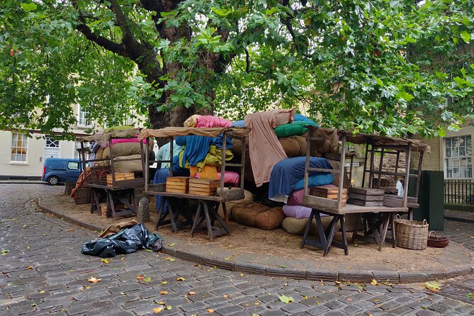 Headphoned Tour: Discover Bath & Bridgerton with Music - Exploring Abbey Green: Bridgerton Filming Location and Historic Square