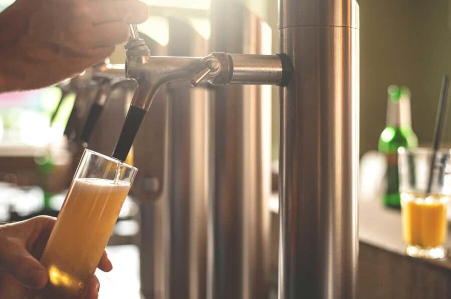 Heidelberg: Pub crawl through the old town, drinks included - The Tour Begins at Heidelberg’s Iconic Market Square