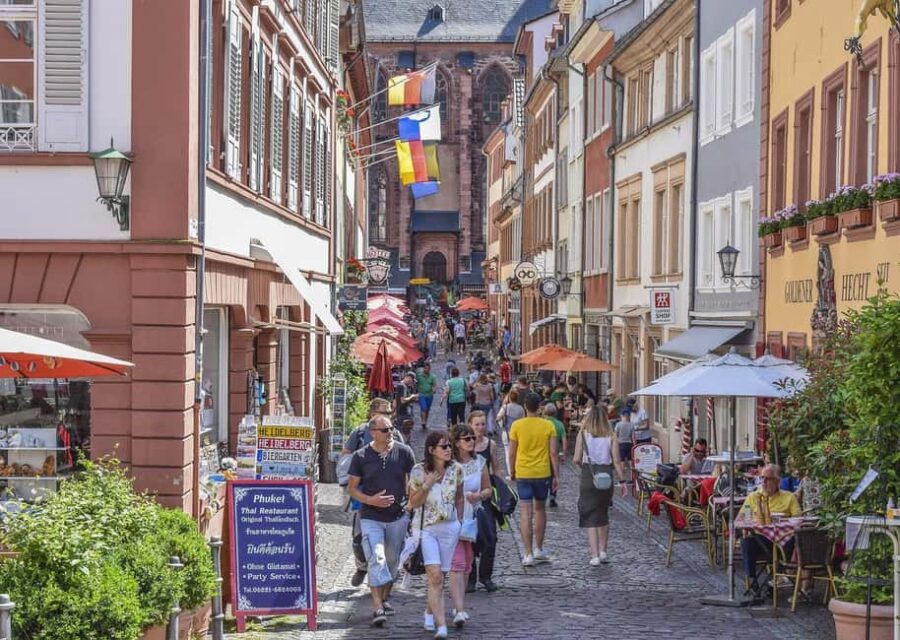 Heidelberg: Tour with the Executioner's Wife through Heidelberg's alleys - Meeting Point at Heidelbergs Marketplace