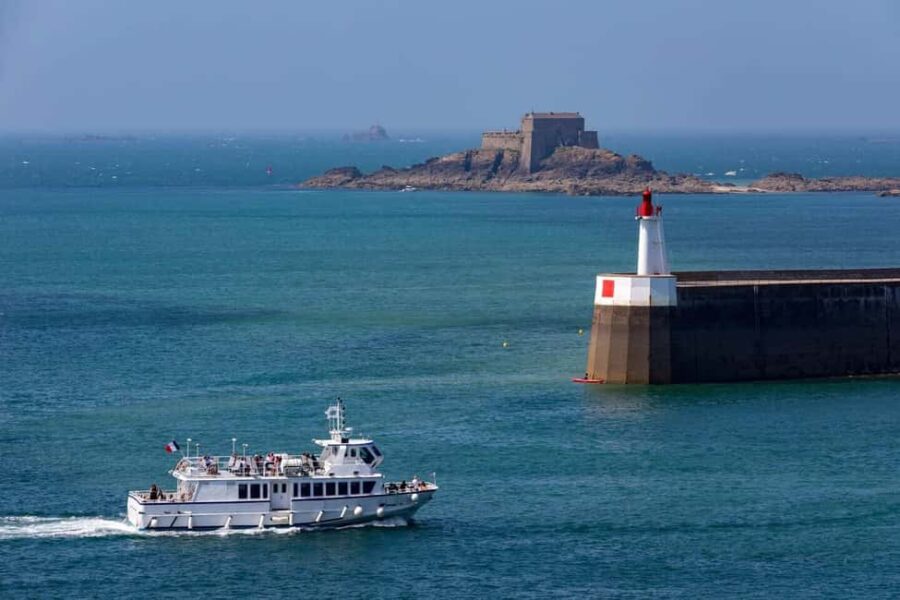 Hello Saint-Malo: Private 2-Hour Intro Walk with Local Guide - Starting Point at the Office de Tourisme de Saint-Malo