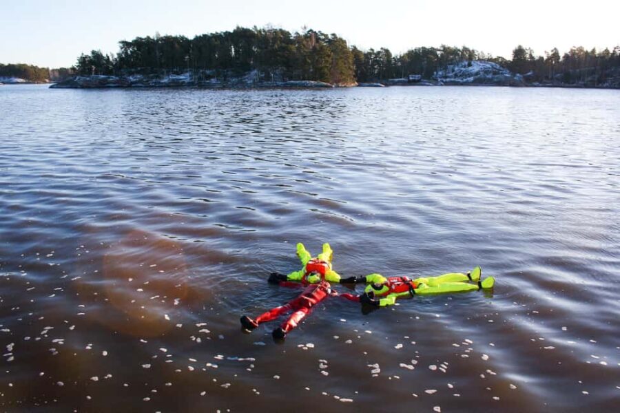 Helsinki: 3 hour Ice Floating & Sauna Cruise - The Wood-Heated Sauna Experience on M/Y Fortune