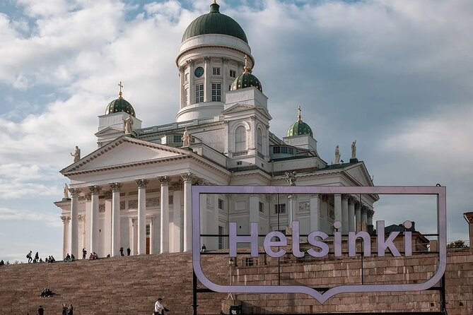 Helsinki Airport HEL Private Arrival Transfer to Helsinki City - Vehicles and Luggage Capacity