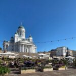 Helsinki and Suomenlinna Day Tour with Ferry Ride - Exploring Esplanadi Park and Uspenski Cathedral