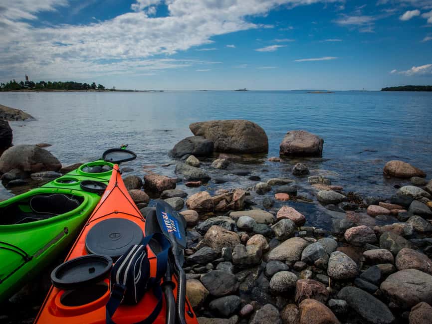 Helsinki: Guided Kayak Tour in Eastern Helsinki Archipelago - Paddling through Helsinki’s rocky islands and sandy beaches