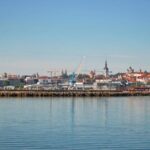 Helsinki : Highlights Walking Tour - Discover Helsinki’s Architectural and Cultural Icons at Senate Square