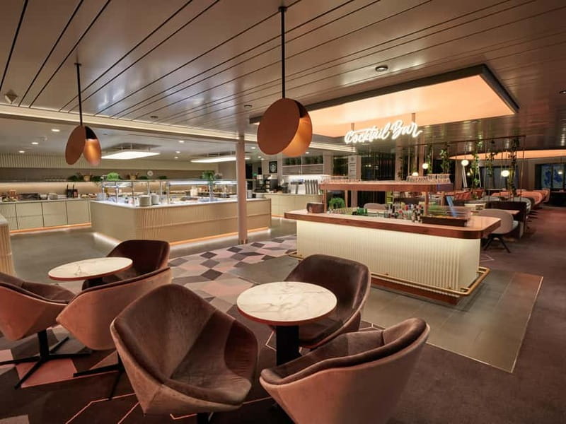 Helsinki-Tallinn All Inclusive Ferry Day Trip Business Class - Inside the Premium Business Lounge on the Ferry