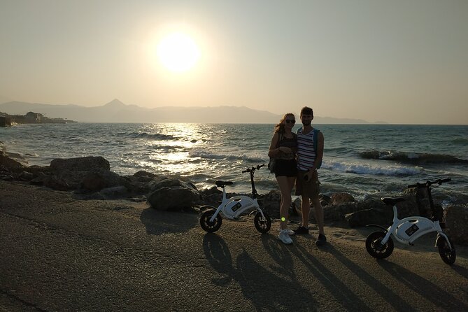 Heraklion Ecobike Tour & Cretan Wine Tasting Experience - Exploring Heraklion Landmarks on the Eco-Bike