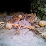 Herculaneum Private Tour with wine and lunch option on Vesuvius - Walking Through Well-Preserved Roman Streets and Homes