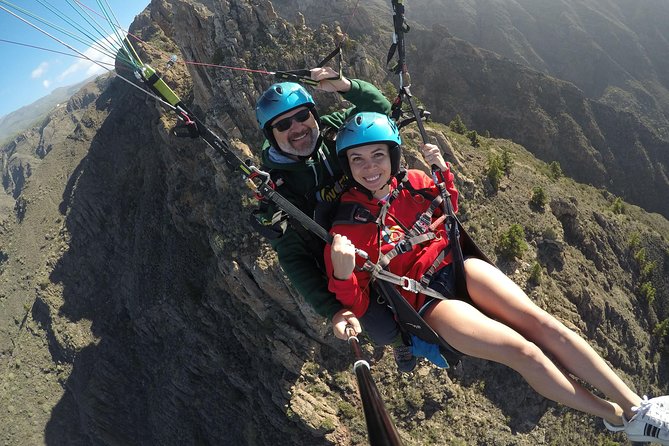 High Performance Paragliding Tandem Flight in Tenerife South - The Flight Experience Begins at Avenida de Las Gaviotas
