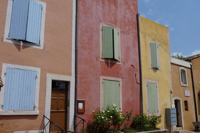 Highlights of Provence : Chateauneuf du Pape & Luberon - Scenic Drive through Châteauneuf du Pape’s Vineyards