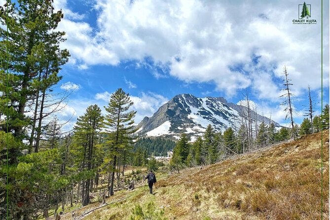 Hiking in Hajla Peak 2403m - Climbing to 2,403 Meters at Hajla Peak