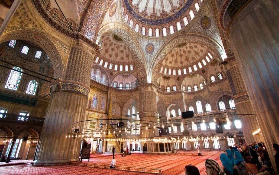 Hippodrome, Blue Mosque, Grand Bazaar Half Day Walking Tour - The Magnificence of the Blue Mosque’s Architecture