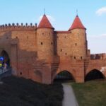 Historic Heart of Warsaw Walking Tour - Exploring the Old Town’s Heart and Historic Walls