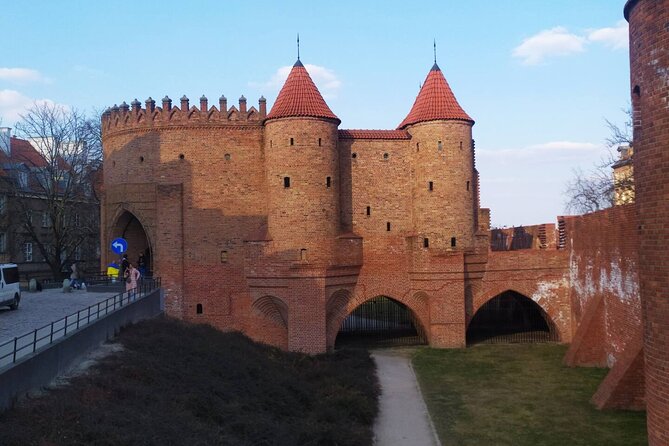 Historic Heart of Warsaw Walking Tour - Exploring the Old Town’s Heart and Historic Walls