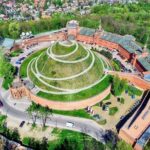 Historical sightseeing of Krakow City - Wawel Royal Castle and the Cathedral: Krakow’s Medieval Power Center
