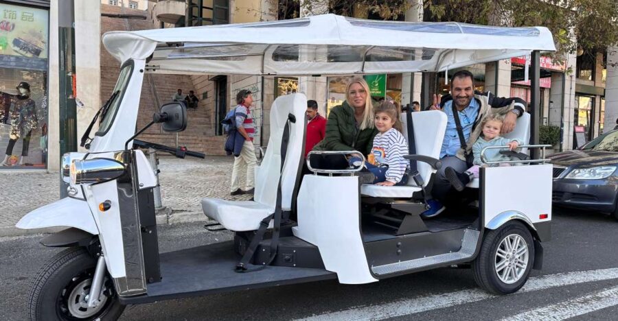 Historical Tuk Tuk Tour, Viewpoints and Old Neighborhoods - Convenient Pickup and Private Group Experience