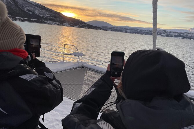 History Fjordcruise Around The Isle Of Tromso - Luxury Catamaran - Scenic Stops and Points of Interest: From Tromsø City to Kvaløya