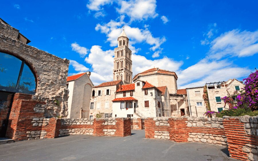 History Walking Group Tour in Split - A Brief Introduction to Split’s Historic Core