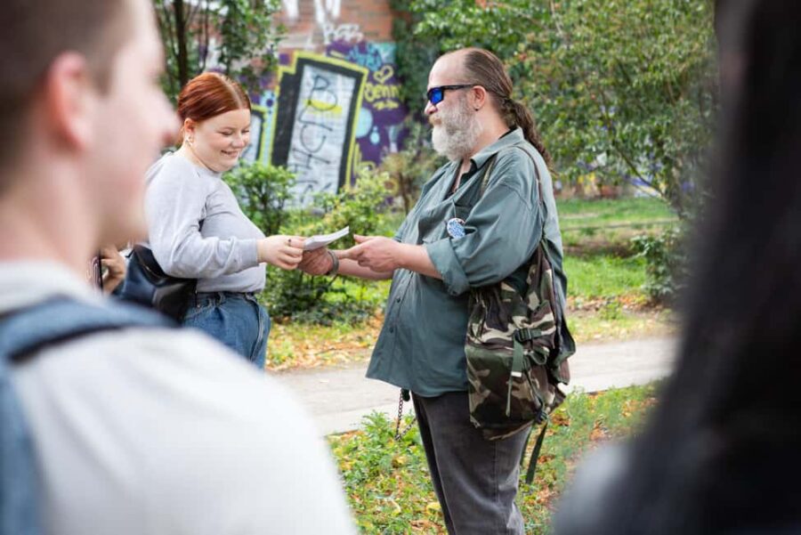 Homeless on chic streets: city tour in Berlin from personal experience - From Thuringia to Berlin’s Streets: Dieter’s Story