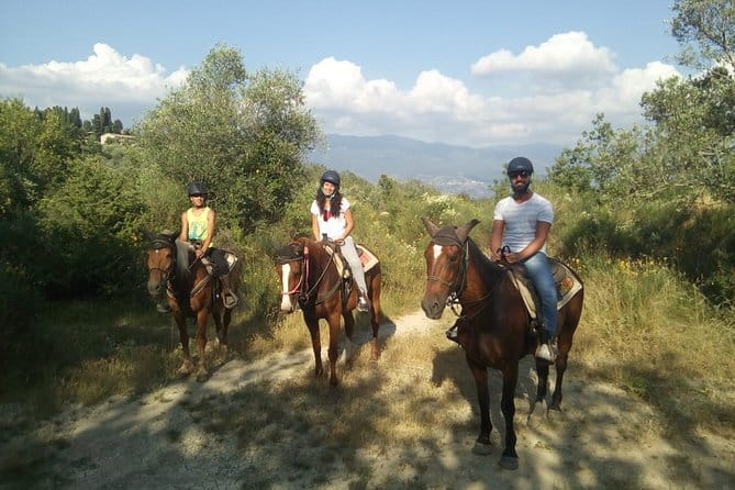 Horse ride, Olive Oil and local foods tasting in a Tuscan farm - Starting Point and Transportation to the Tuscan Hills