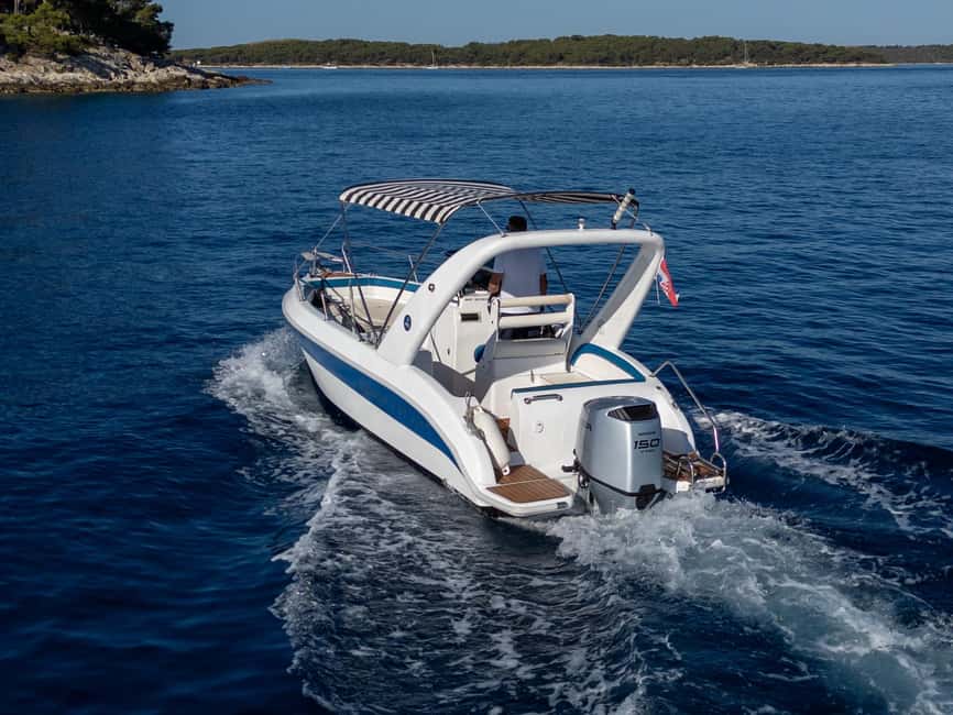 Hvar: Private Speedboat Tour Blue Green Caves, Vis & Pakleni - Visiting the Blue and Green Caves Before Crowds Gather