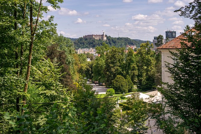 I LOV IT - Tivoli Park Tour - Starting at Ljubljana’s Museum of Modern Art