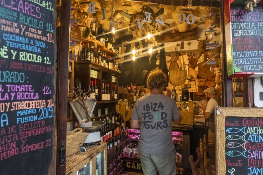 Ibiza: Guided Food Tour of Ibiza Town with Tastings - Visit Ibiza’s Largest Jamón Ibérico Supplier