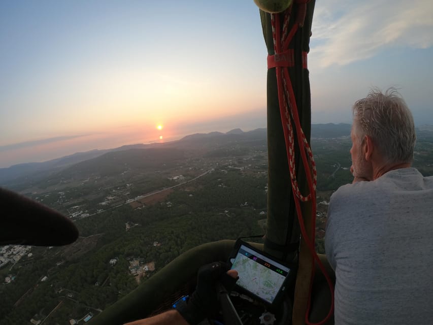 Ibiza: Hot Air Balloon Flight with Breakfast - The Meeting Point and Departure Details