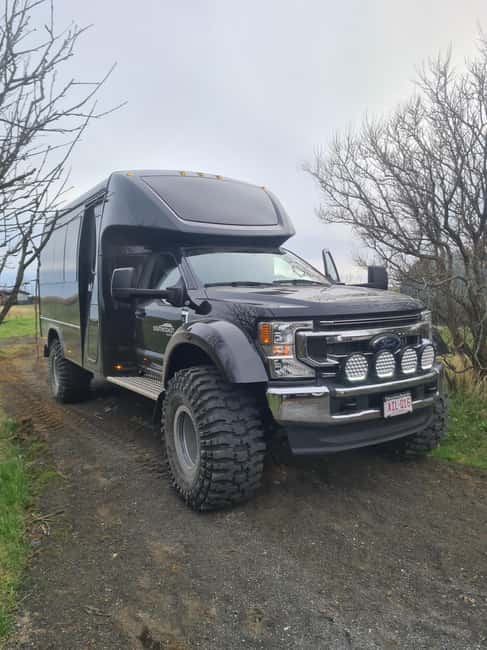 Icelandic Golden Circle Day Tour - Discover Þingvellir National Park’s Unique Landscape and History