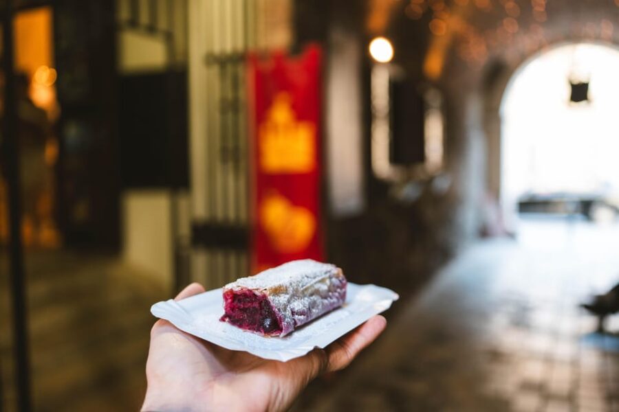 Iconic Budapest tour with Classic Russian Jeep and G-Wagon - The Unique Vehicles: Russian Jeep and G-Wagon