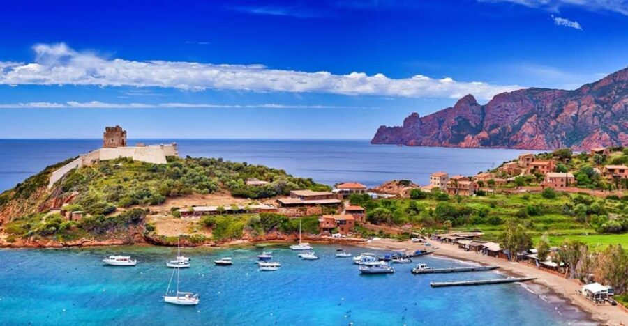 Ile Rousse : Scandola and Girolata - Departure Point and Logistics at the Red Island Port