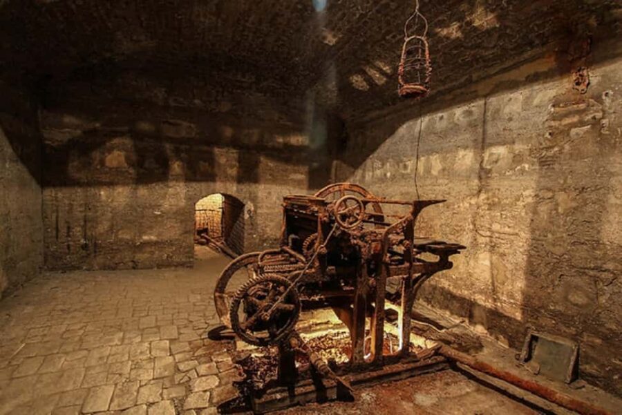 illegal Underground Printing-House with A Local - Visiting the Underground Printing House in Tbilisi