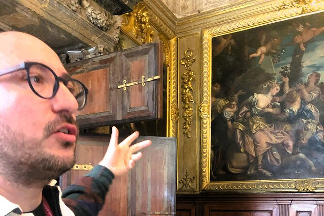 Immersive Beauty: A Tailored Private Tour of the Doge's Palace - Entering the Grand Scala dei Giganti and the Palace Courtyard