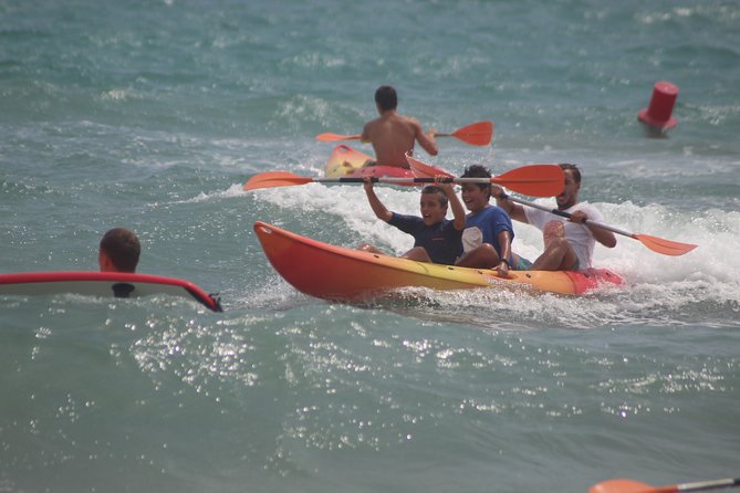 Initiation or guided tour in Kayak through the Bay of El Campello (Alicante) - Expert Guidance and Group Size Advantages